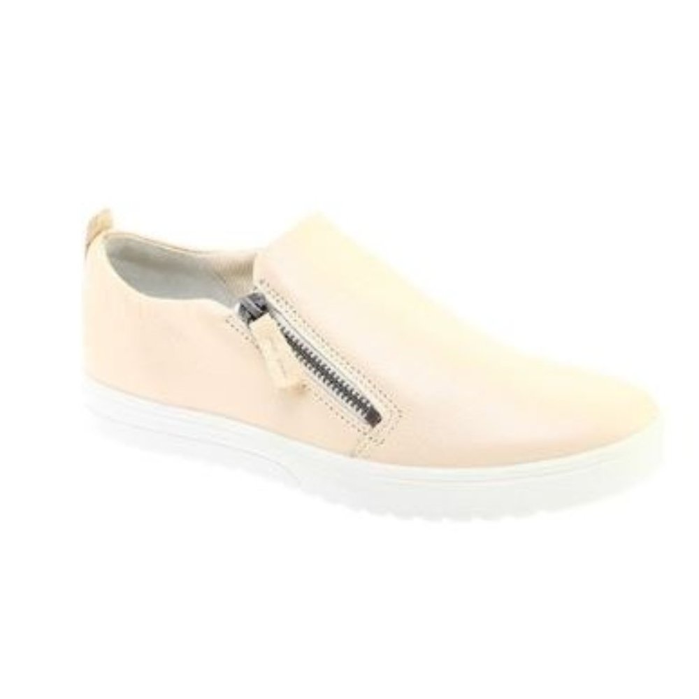 ECCO Women's Sneakers Vanilla - Metallic Vanilla Fara Leather Slip-on Sneaker -
